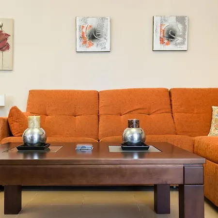 Apartamento La Farola Apartment *